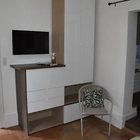 L'oree De La Gresigne Bed and Breakfast 3*